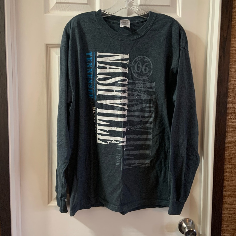 "Music City / Nashville Tennessee" long sleeve shirt - Picture 2 of 6